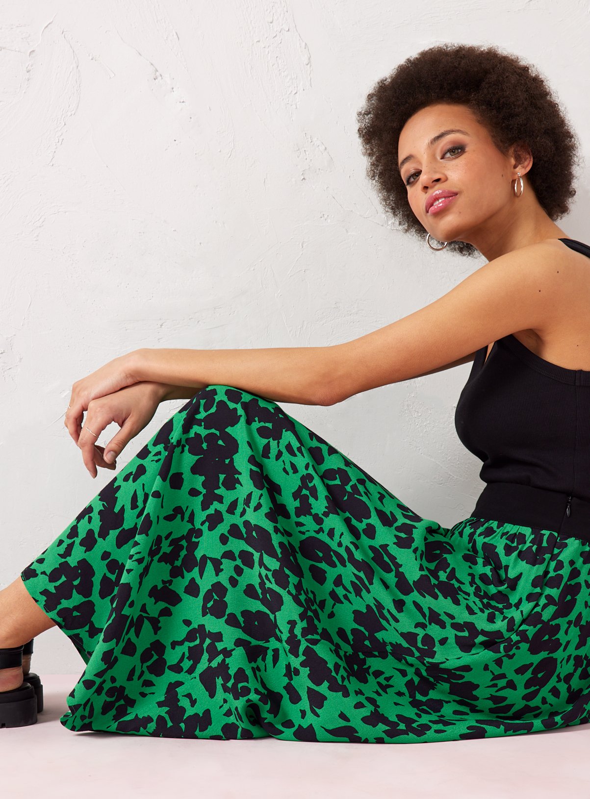 EVERBELLE Green Animal Print Maxi Skirt  6 - Image 2 thumbnail